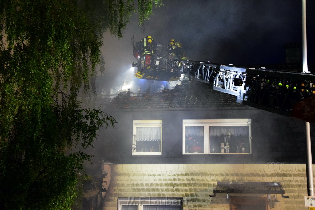 Grossfeuer Einfamilienhaus Siegburg Muehlengrabenstr P0033.JPG - Miklos Laubert